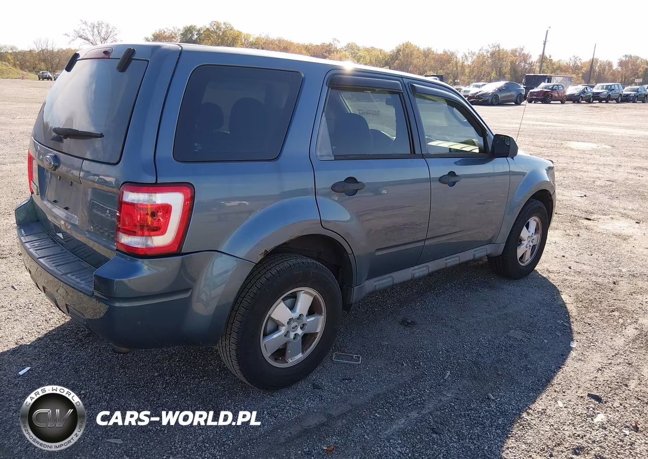 2012 Ford Escape Xls VIN:1FMCU9C70CKA24138 - 4