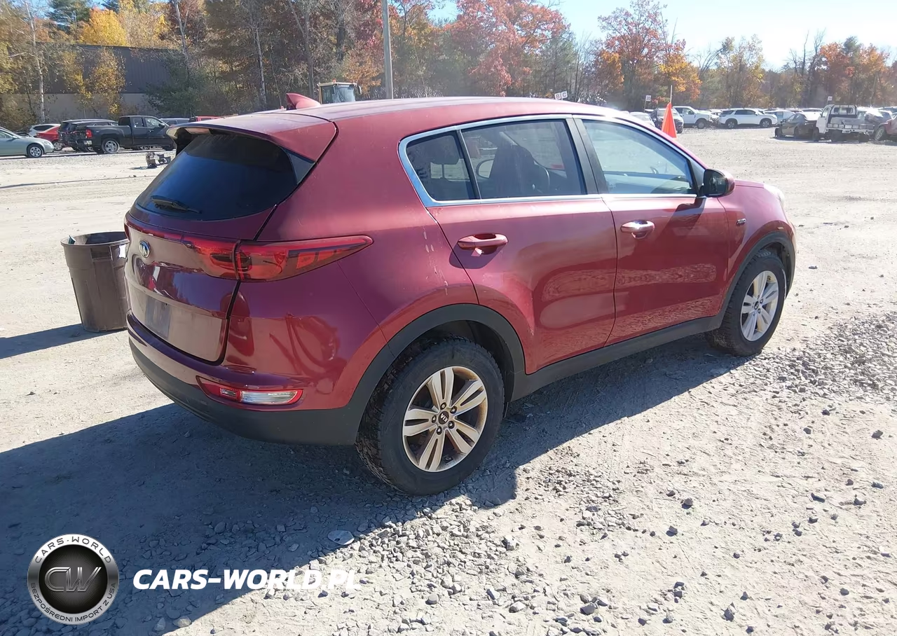 2018 Kia Sportage Lx VIN:KNDPMCACXJ7379353 - 4