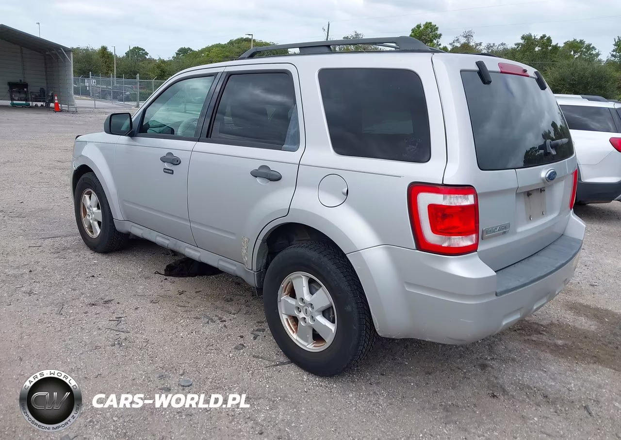 2009 Ford Escape Xlt VIN:1FMCU03709KC47798 - 3