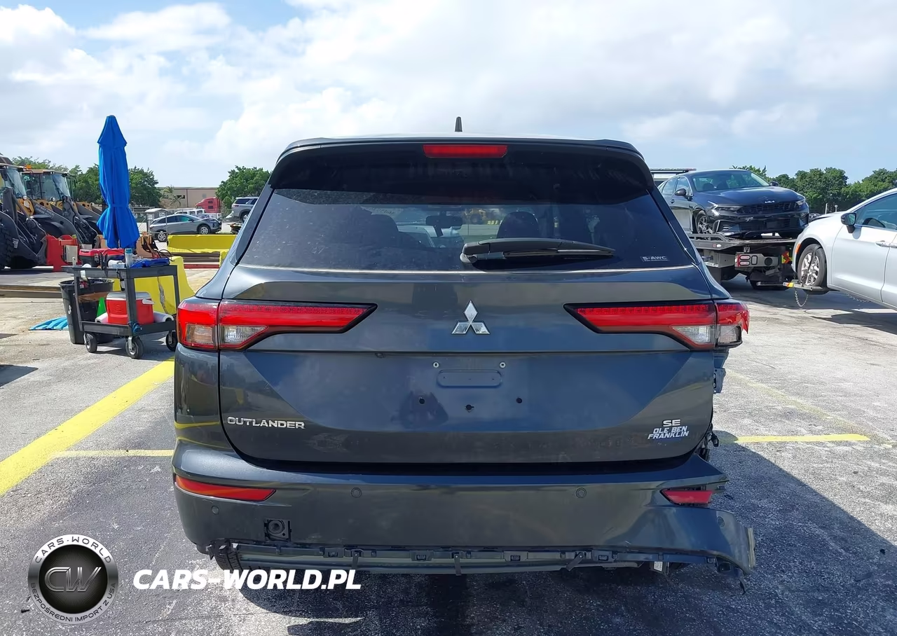 2024 Mitsubishi Outlander Se 2.5 S-Awc-Se Black Edition S-Awc-Se Black Edition W-Pano Roof S-Awc-Se Ralliart S-Awc VIN:JA4J4VA80RZ059076 - 17
