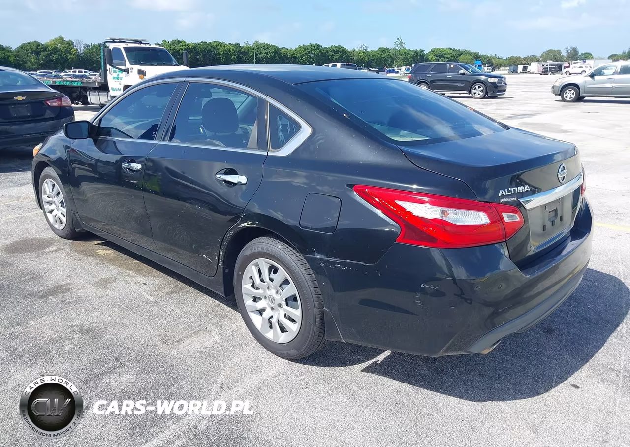 2016 Nissan Altima 2.5 S VIN:1N4AL3AP2GN333358 - 3