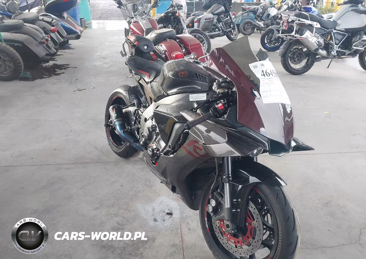 2015 Yamaha Yzfr1 C – zdjęcie 1 z 16