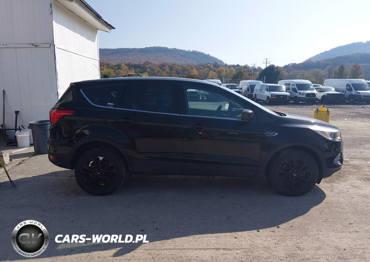 2019 Ford Escape Se VIN:1FMCU9GDXKUB76415 - 13