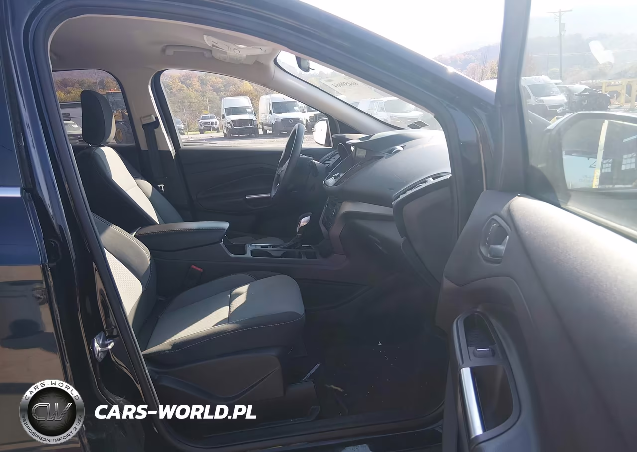 2019 Ford Escape Se VIN:1FMCU9GDXKUB76415 - 5
