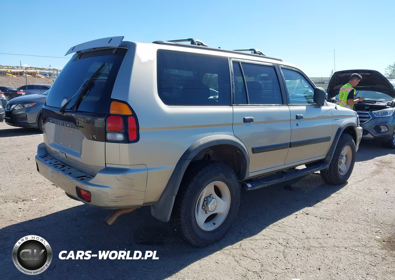 2000 Mitsubishi Montero Sport Ls-Xls VIN:JA4MT31H7YP050938 - 4