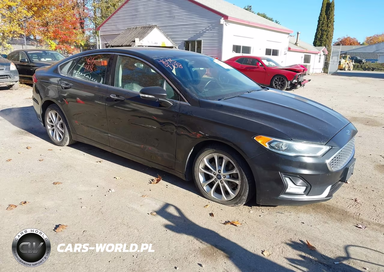 2019 Ford Fusion Energi Titanium