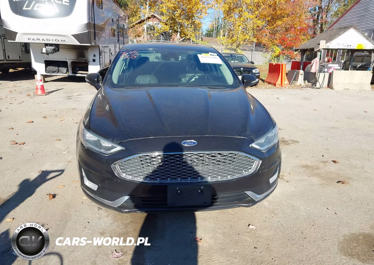 2019 Ford Fusion Energi Titanium VIN:3FA6P0SU3KR156869 - 12