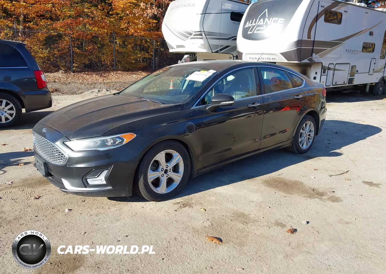 2019 Ford Fusion Energi Titanium VIN:3FA6P0SU3KR156869 - 2