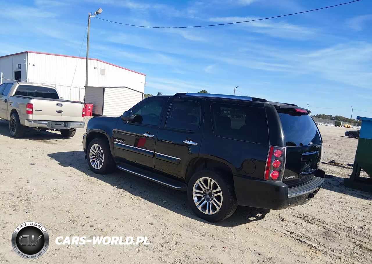 2007 GMC Yukon Denali VIN:1GKFK63807J347068 - 3