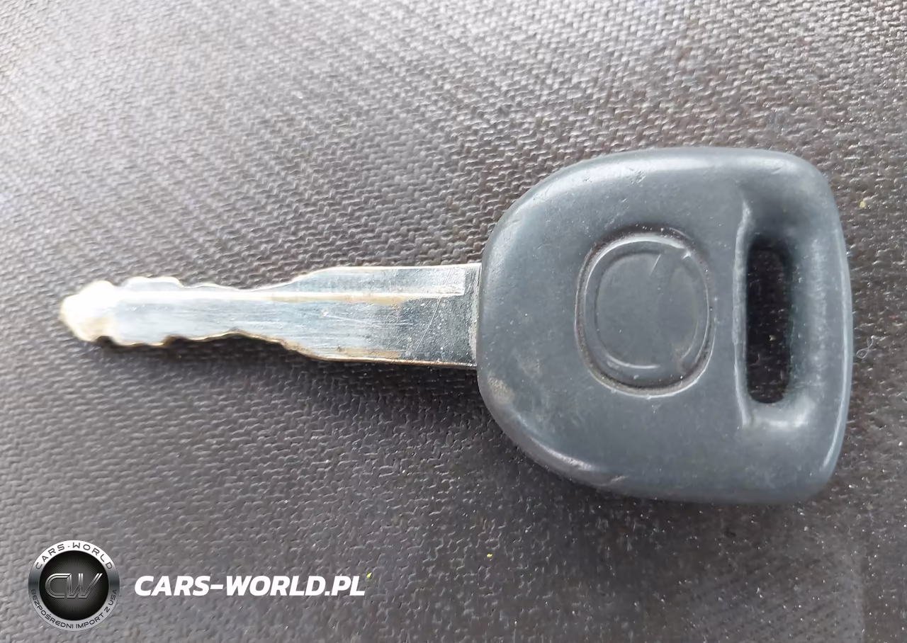2004 Mazda Mazda6 I VIN:1YVFP80C245N11792 - 11