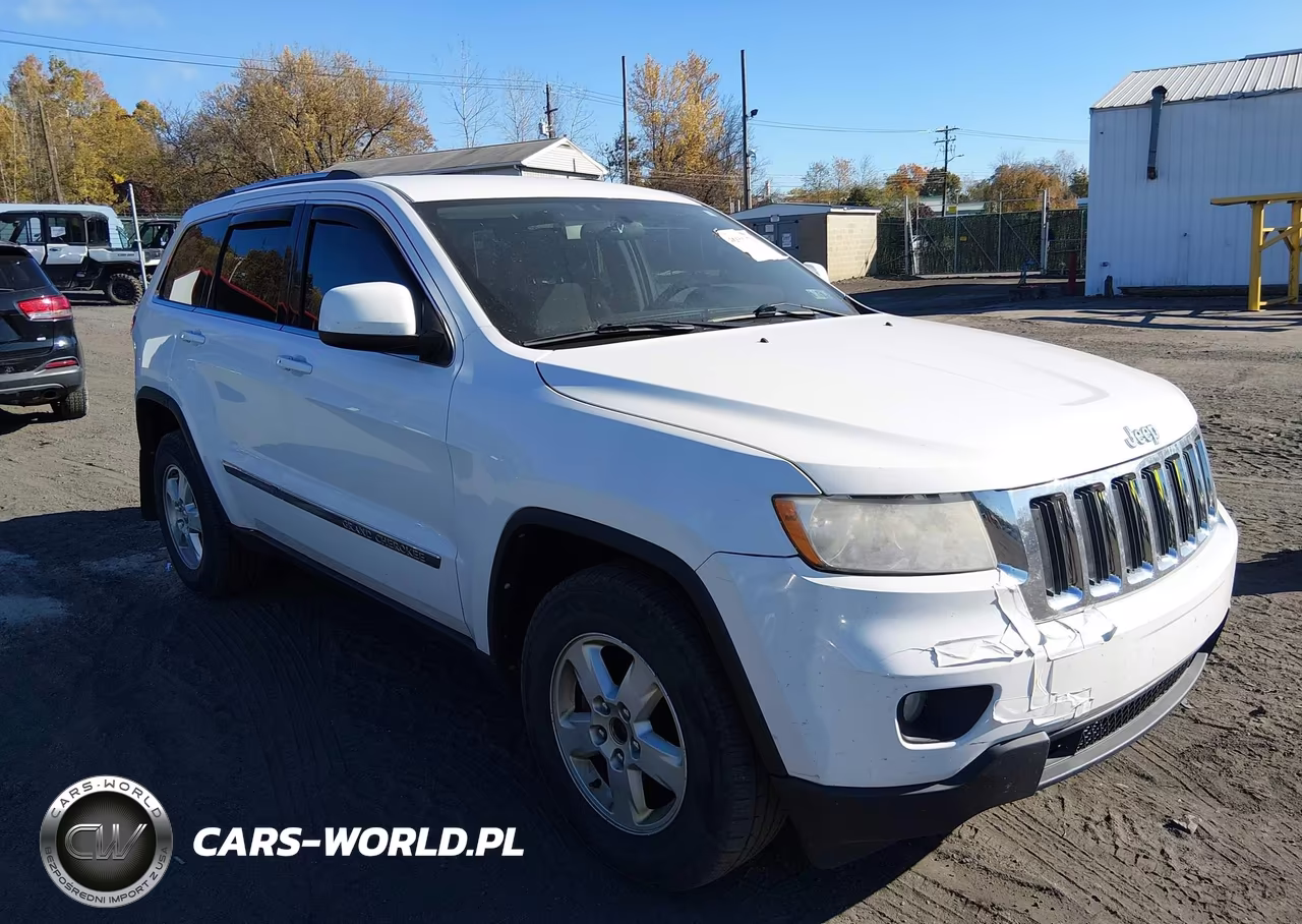 2013 Jeep Grand Cherokee Laredo – zdjęcie 1 z 16