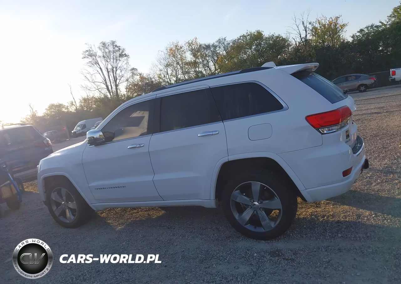 2015 Jeep Grand Cherokee Overland VIN:1C4RJFCG9FC914321 - 14