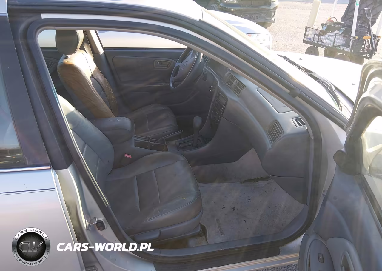 2000 Toyota Camry Le V6 VIN:4T1BF22K2YU102899 - 5