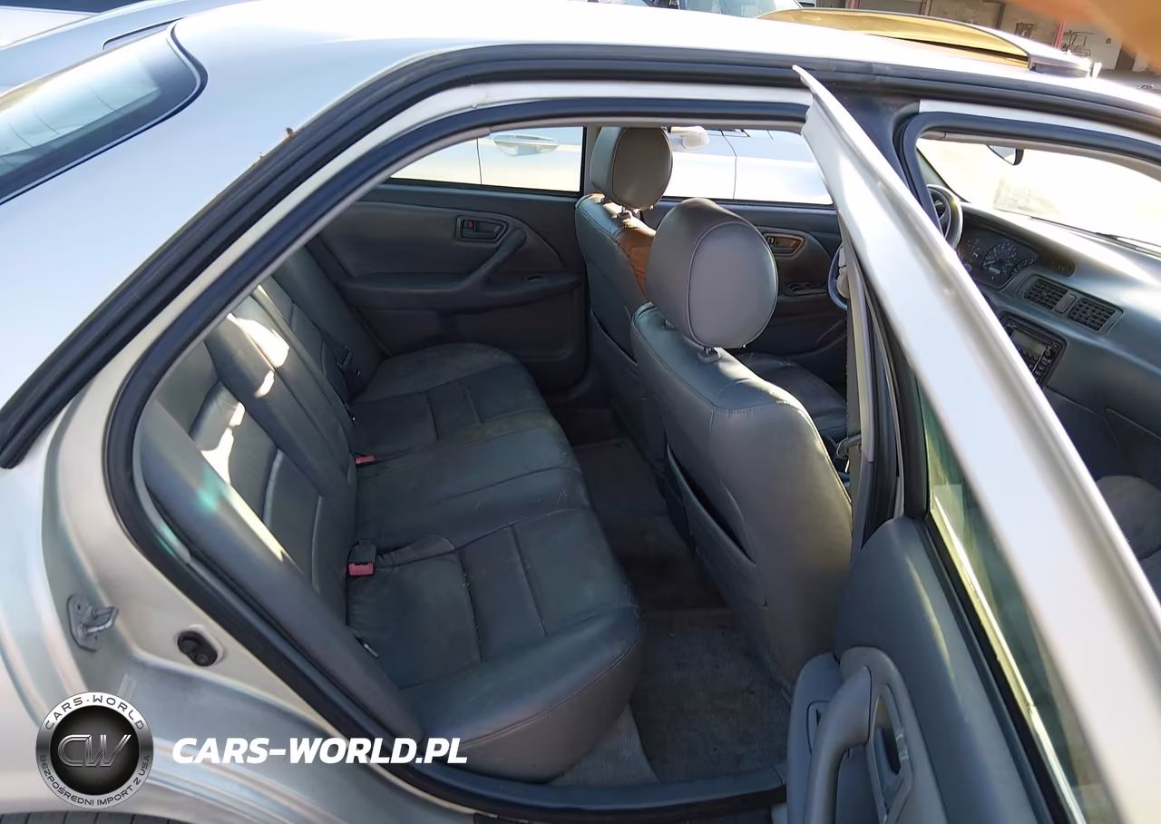 2000 Toyota Camry Le V6 VIN:4T1BF22K2YU102899 - 8