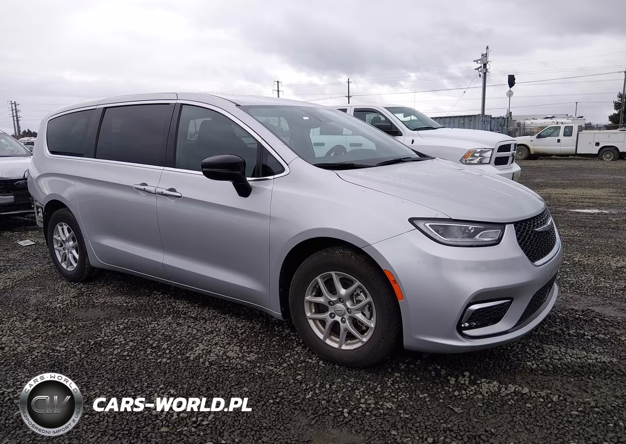 2026 Chrysler Pacifica Select