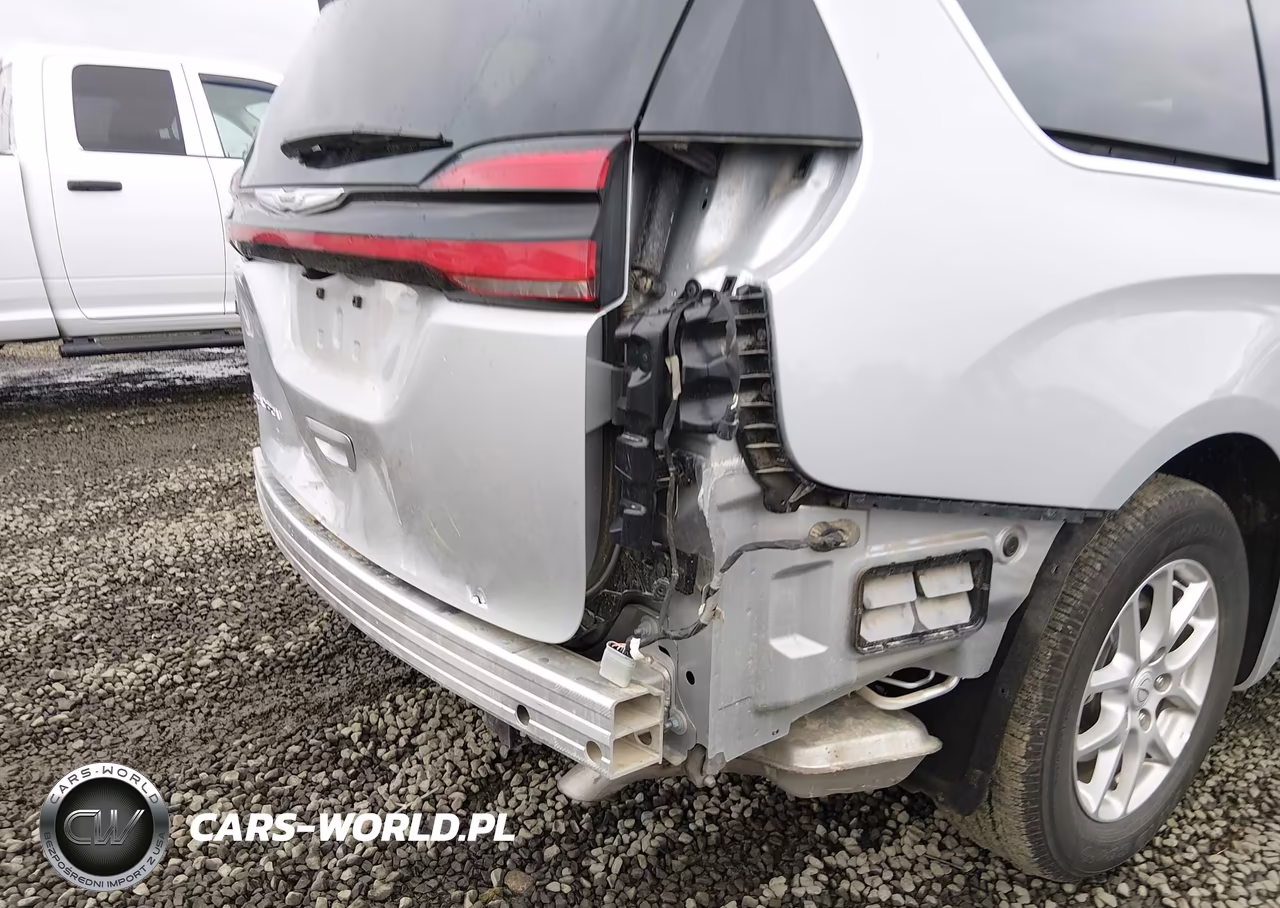 2026 Chrysler Pacifica Select VIN:2C4RC1BG1TR185863 - 19