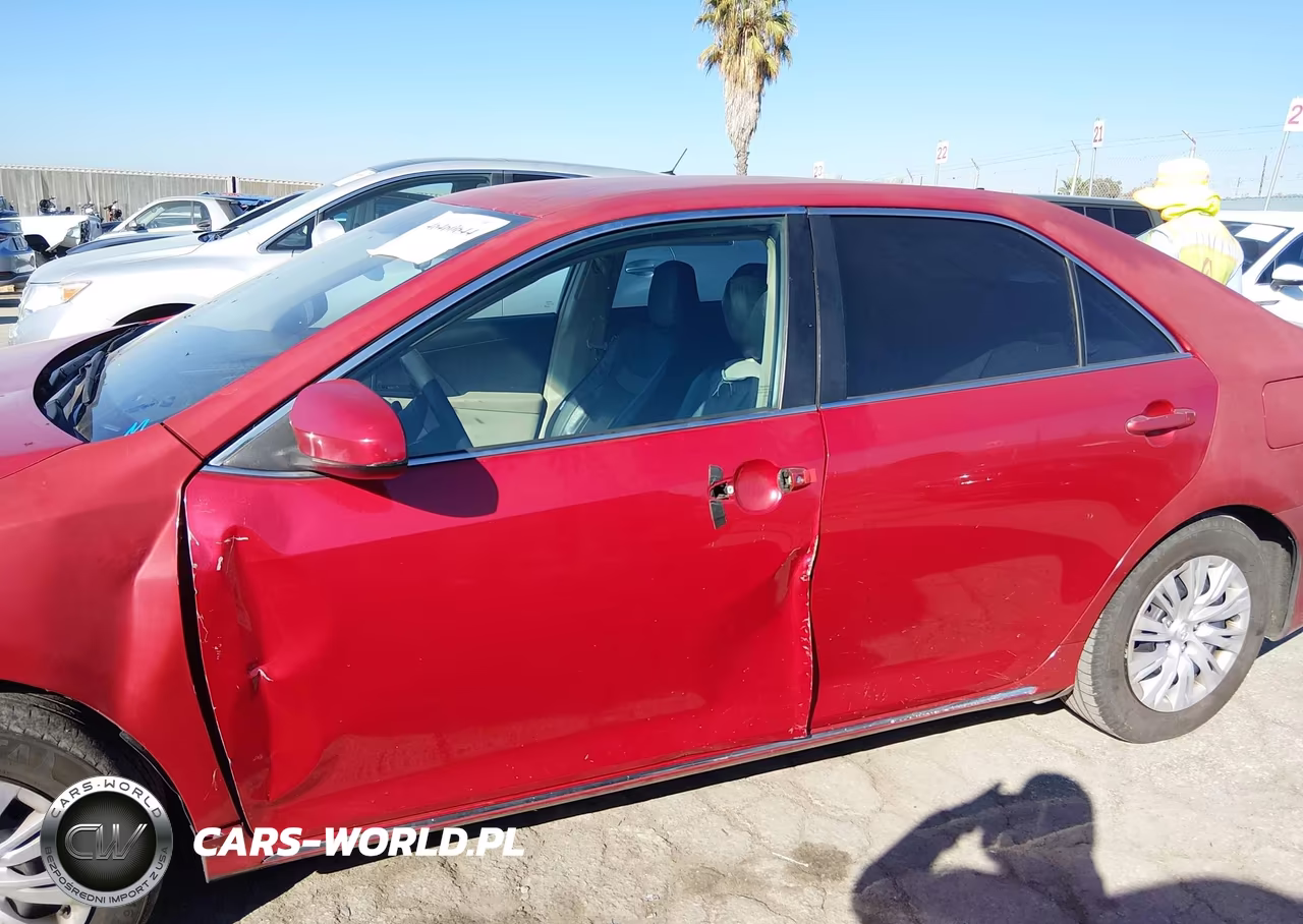 2014 Toyota Camry Le VIN:4T1BF1FK6EU817426 - 6