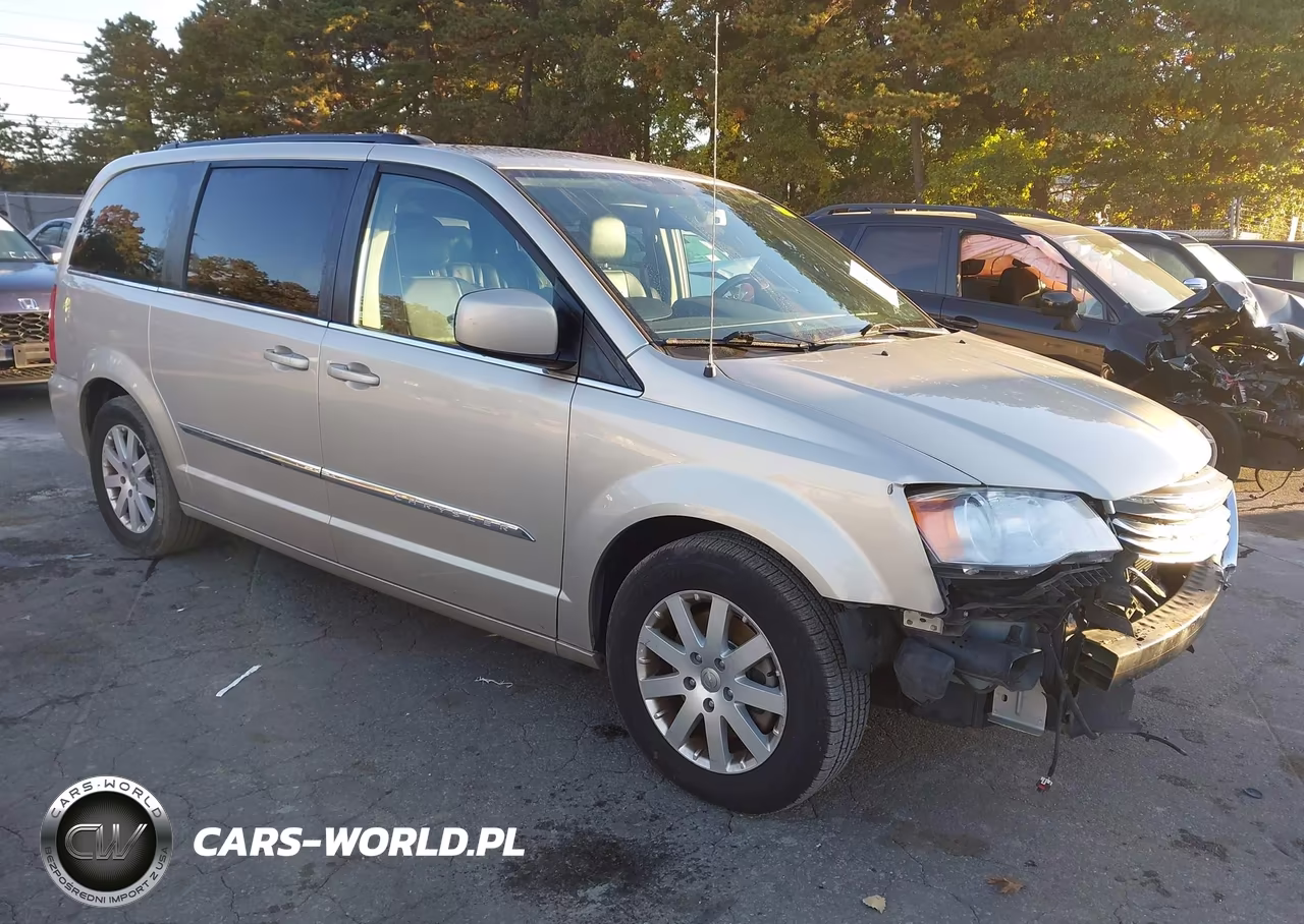 2015 Chrysler Town & Country Touring