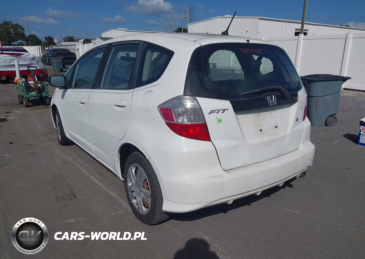 2010 Honda Fit VIN:JHMGE8H2XAC011073 - 3