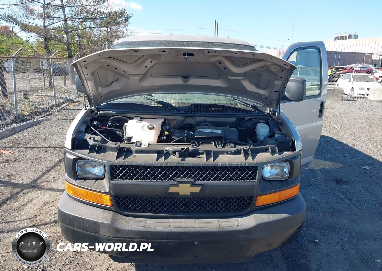 2006 Chevrolet Express Work Van VIN:1GCFG15XX61152517 - 10
