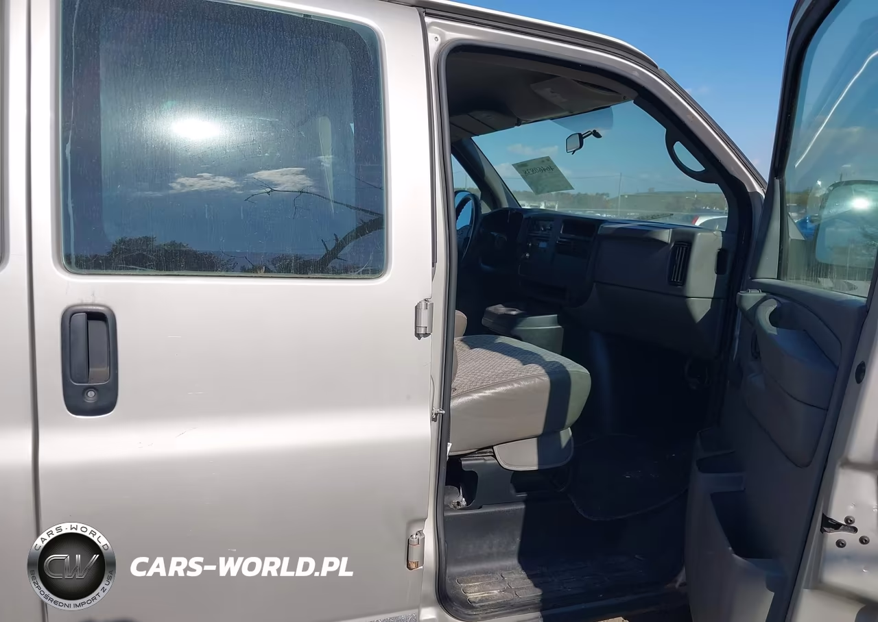 2006 Chevrolet Express Work Van VIN:1GCFG15XX61152517 - 5