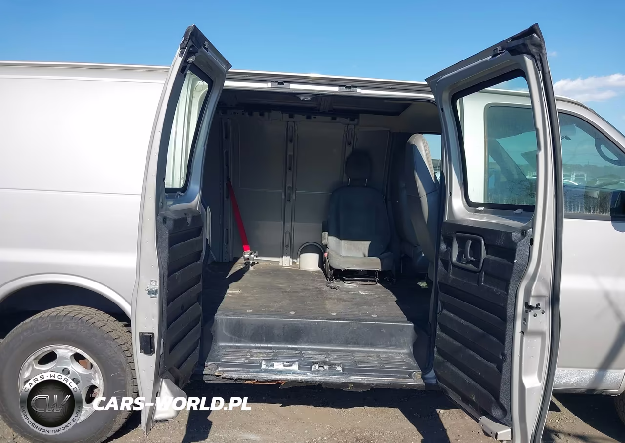 2006 Chevrolet Express Work Van VIN:1GCFG15XX61152517 - 8