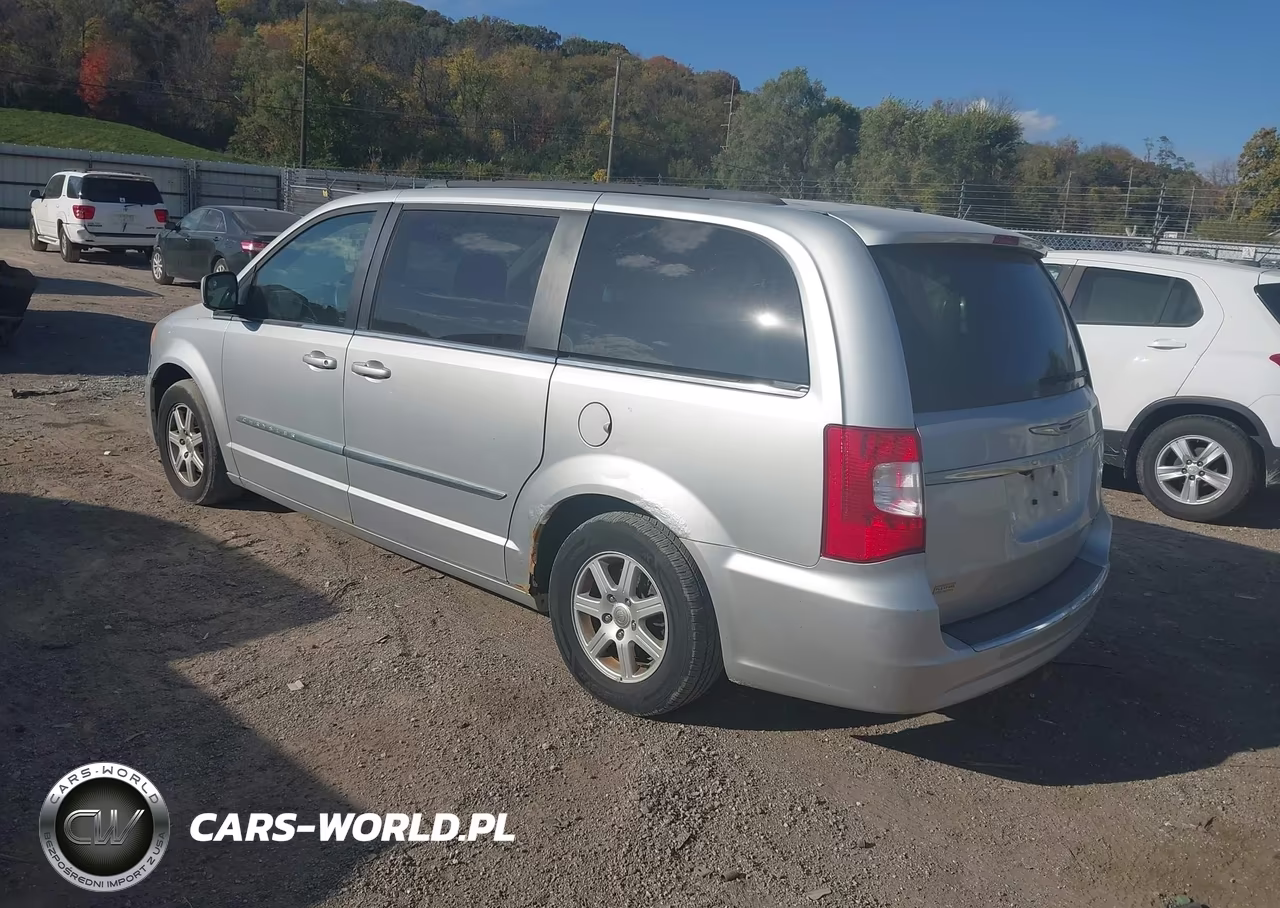 2011 Chrysler Town & Country Touring VIN:2A4RR5DG9BR664589 - 3