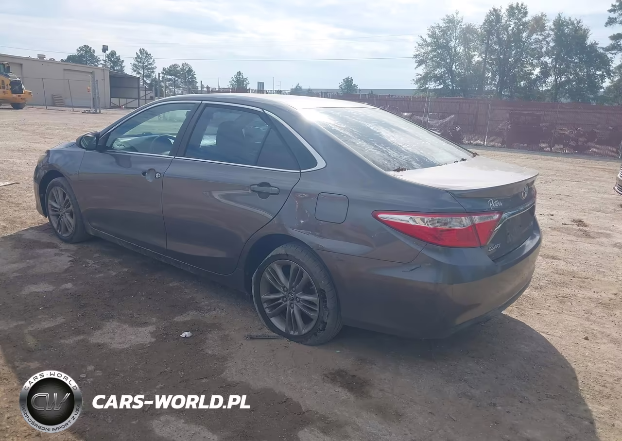 2016 Toyota Camry Se VIN:4T1BF1FK1GU231977 - 3