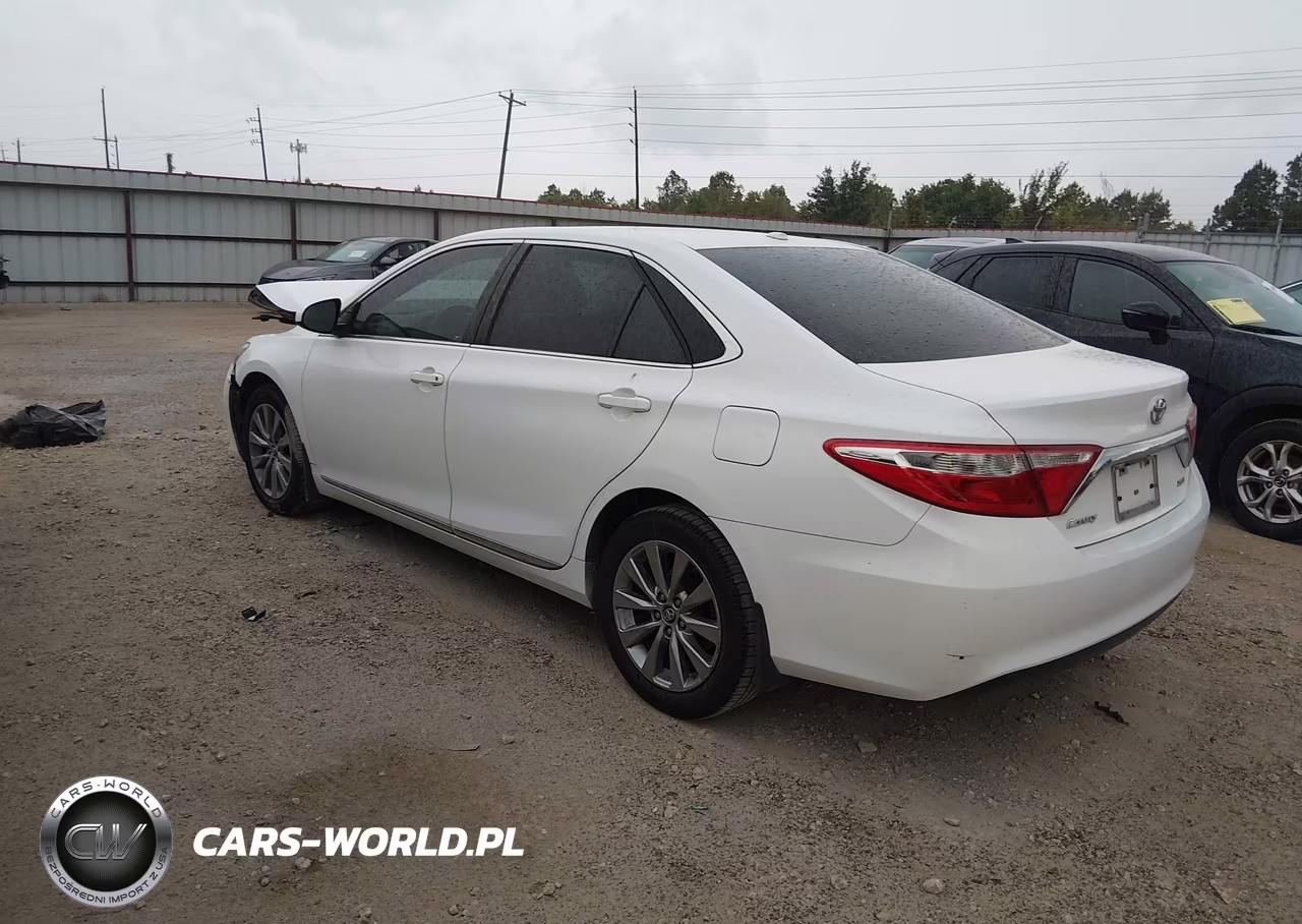2017 Toyota Camry Xle VIN:4T1BF1FK3HU435195 - 3