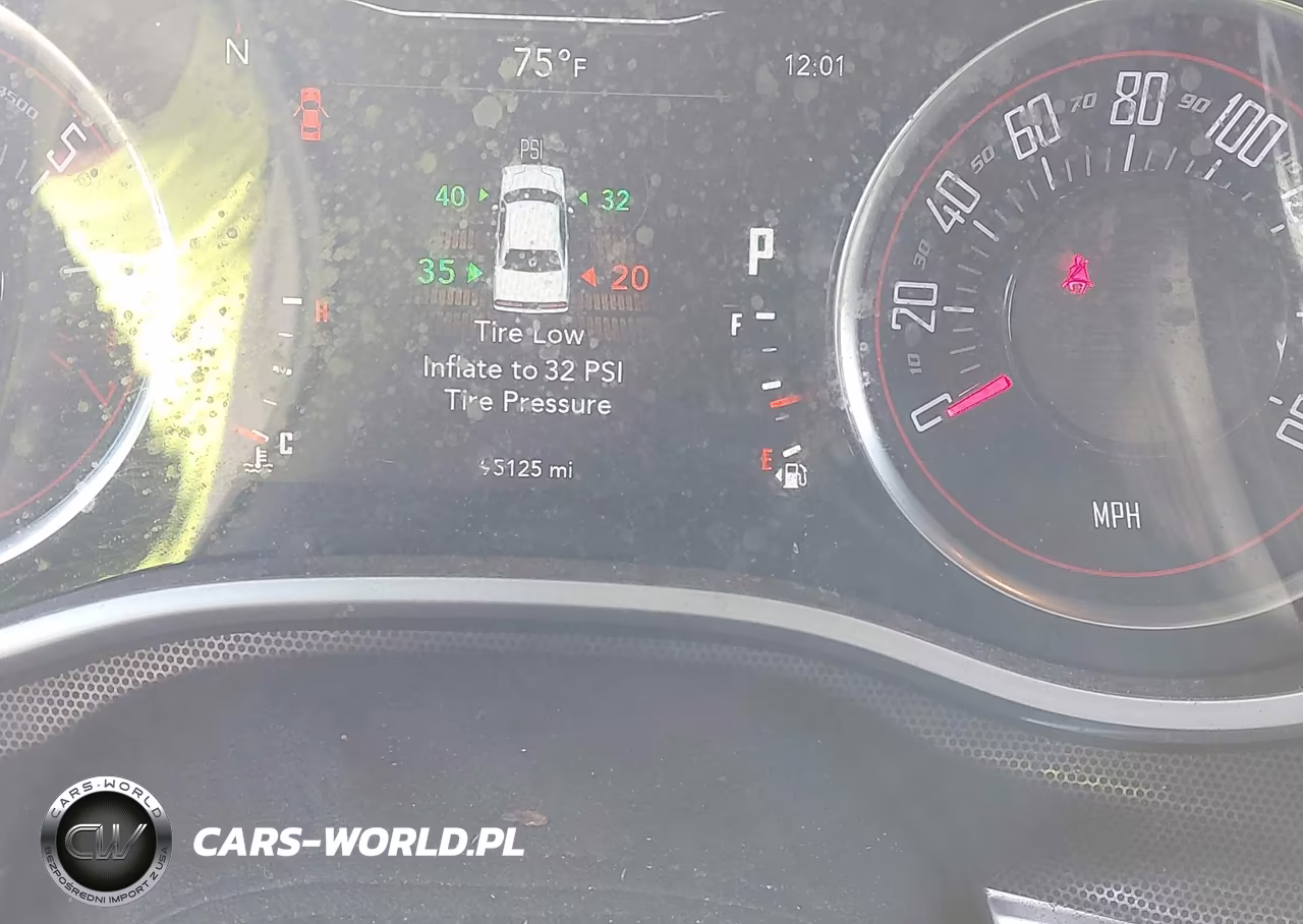 2017 Dodge Challenger Sxt Plus VIN:2C3CDZAGXHH501250 - 15