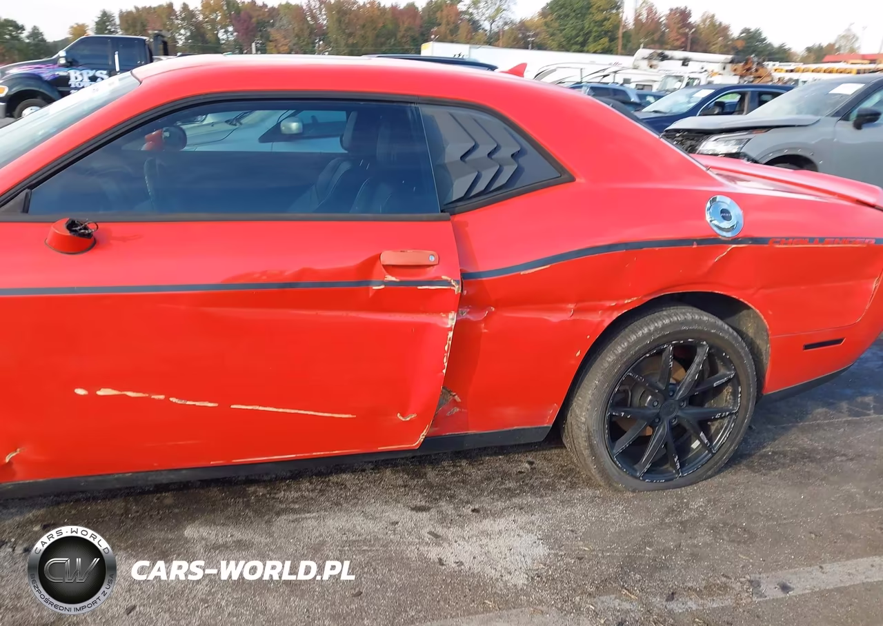 2017 Dodge Challenger Sxt Plus VIN:2C3CDZAGXHH501250 - 18