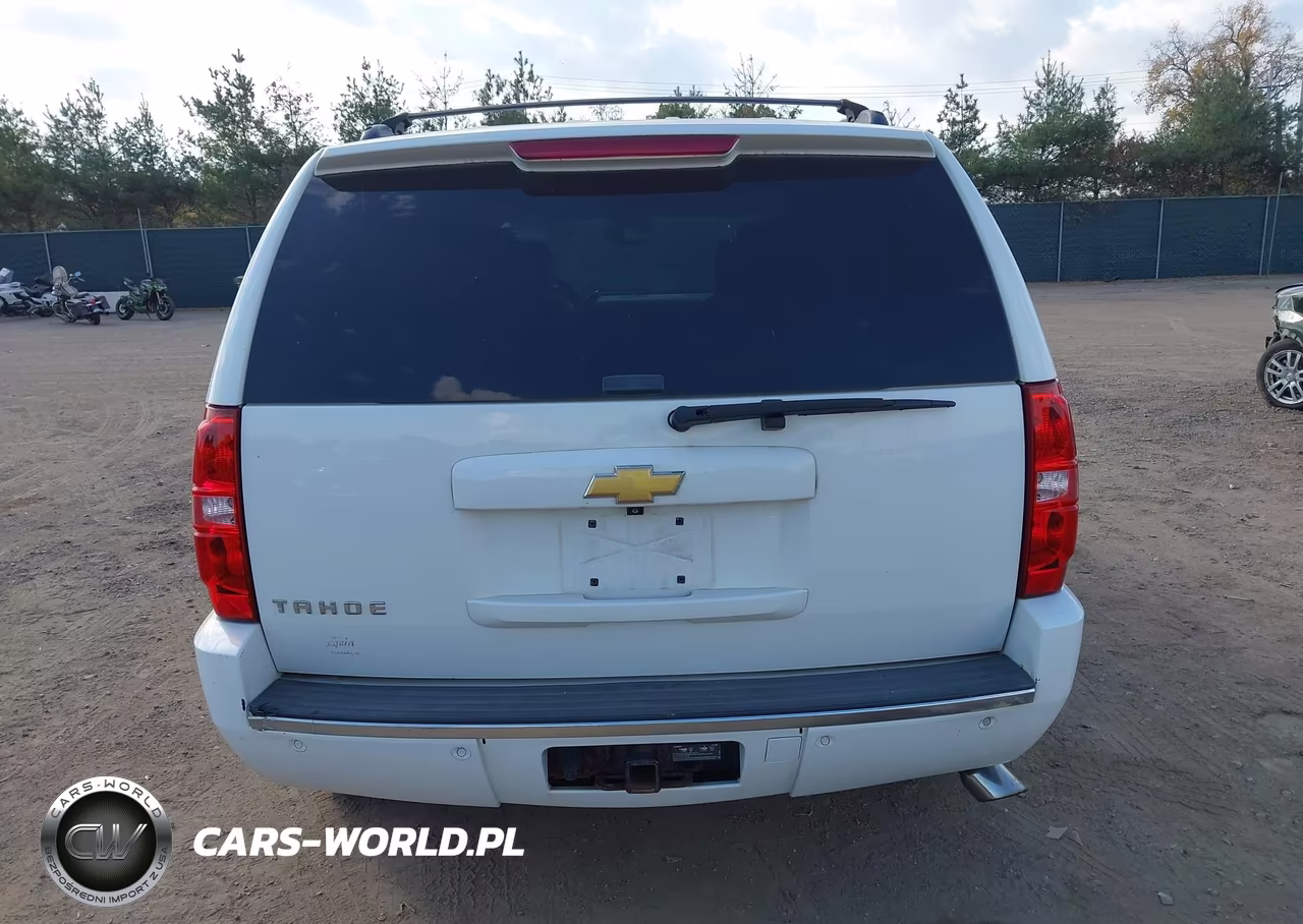 2013 Chevrolet Tahoe Ltz VIN:1GNSKCE04DR327717 - 16