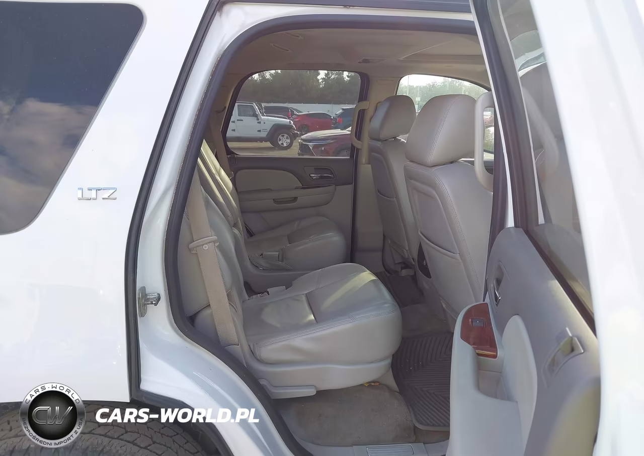2013 Chevrolet Tahoe Ltz VIN:1GNSKCE04DR327717 - 8