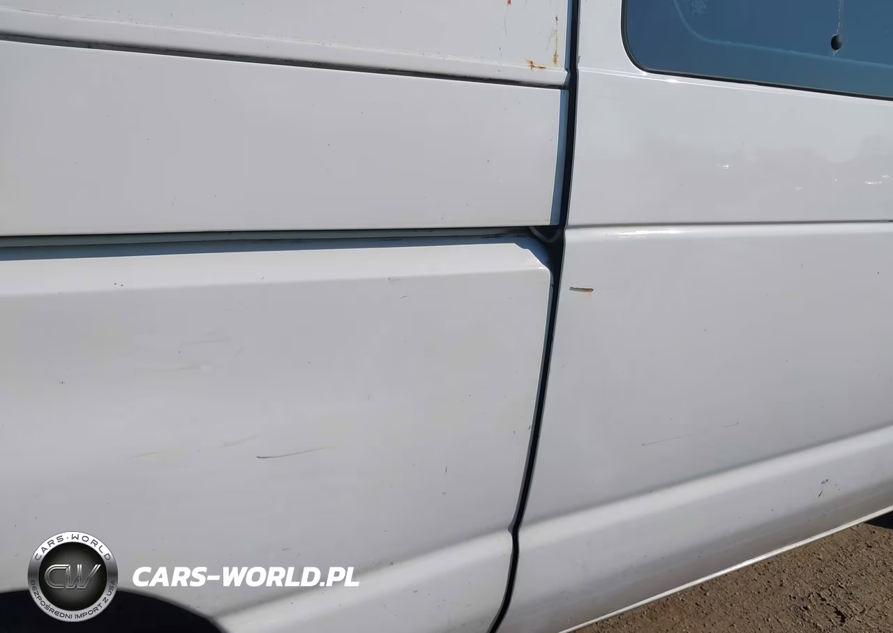 2011 Ford E-150 Commercial VIN:1FTNE1EW2BDA18621 - 12