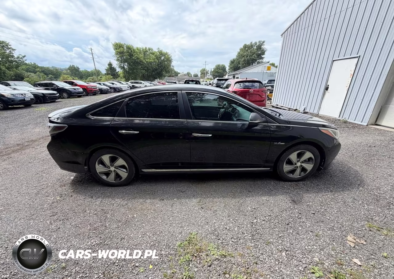 2016 Hyundai Sonata Plug-In Hybrid VIN:KMHE14L22GA021052 - 13