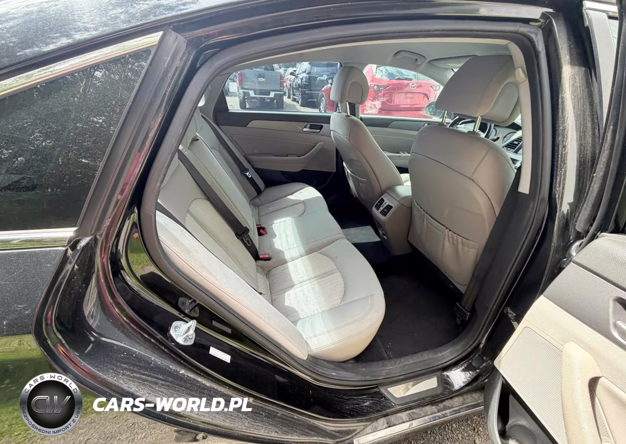 2016 Hyundai Sonata Plug-In Hybrid VIN:KMHE14L22GA021052 - 8