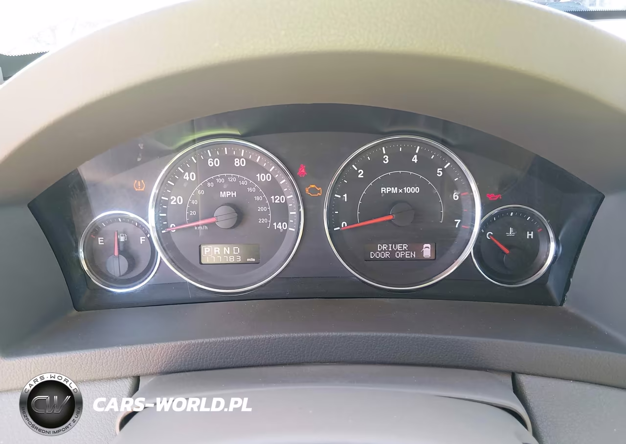 2009 Jeep Grand Cherokee Laredo VIN:1J8GR48K39C553523 - 7