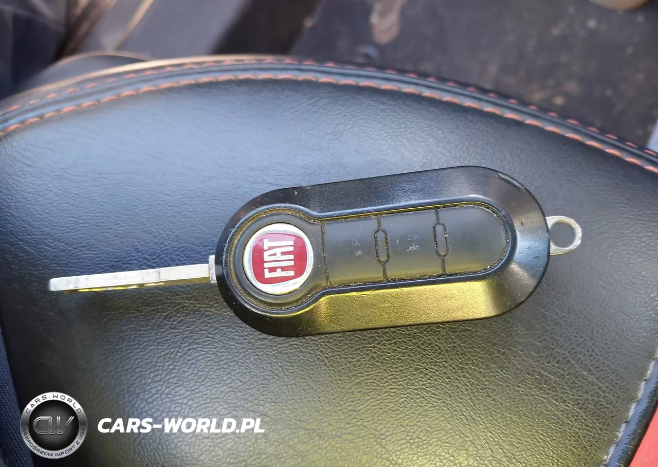 2016 Fiat 500E Battery Electric VIN:3C3CFFGE8GT214199 - 11