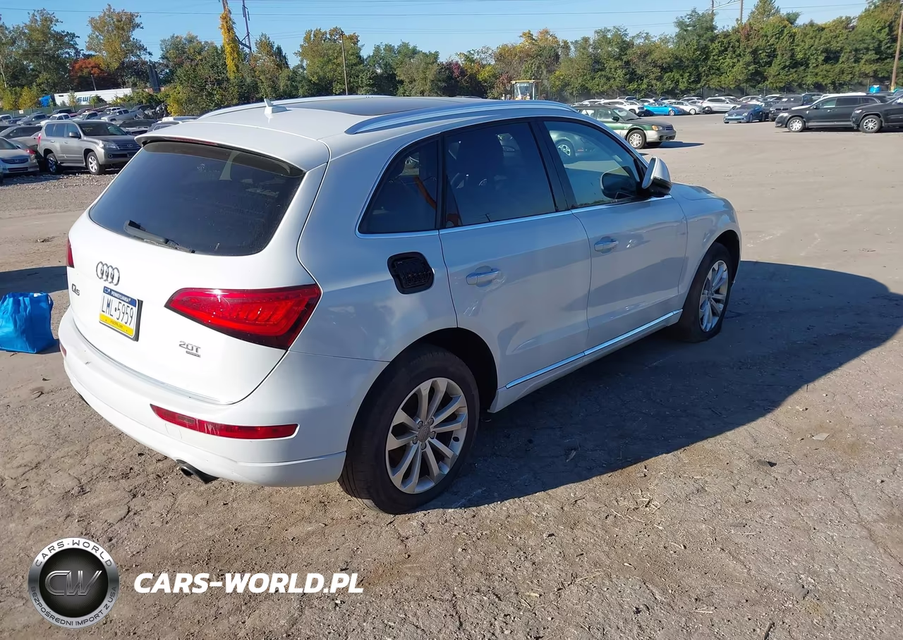 2015 Audi Q5 2.0T Premium VIN:WA1LFAFP5FA028959 - 4