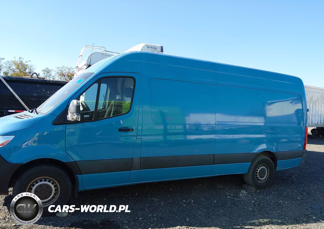 2019 Mercedes-Benz Sprinter 2500 High Roof V6 VIN:WD4PF1CD1KP126367 - 14