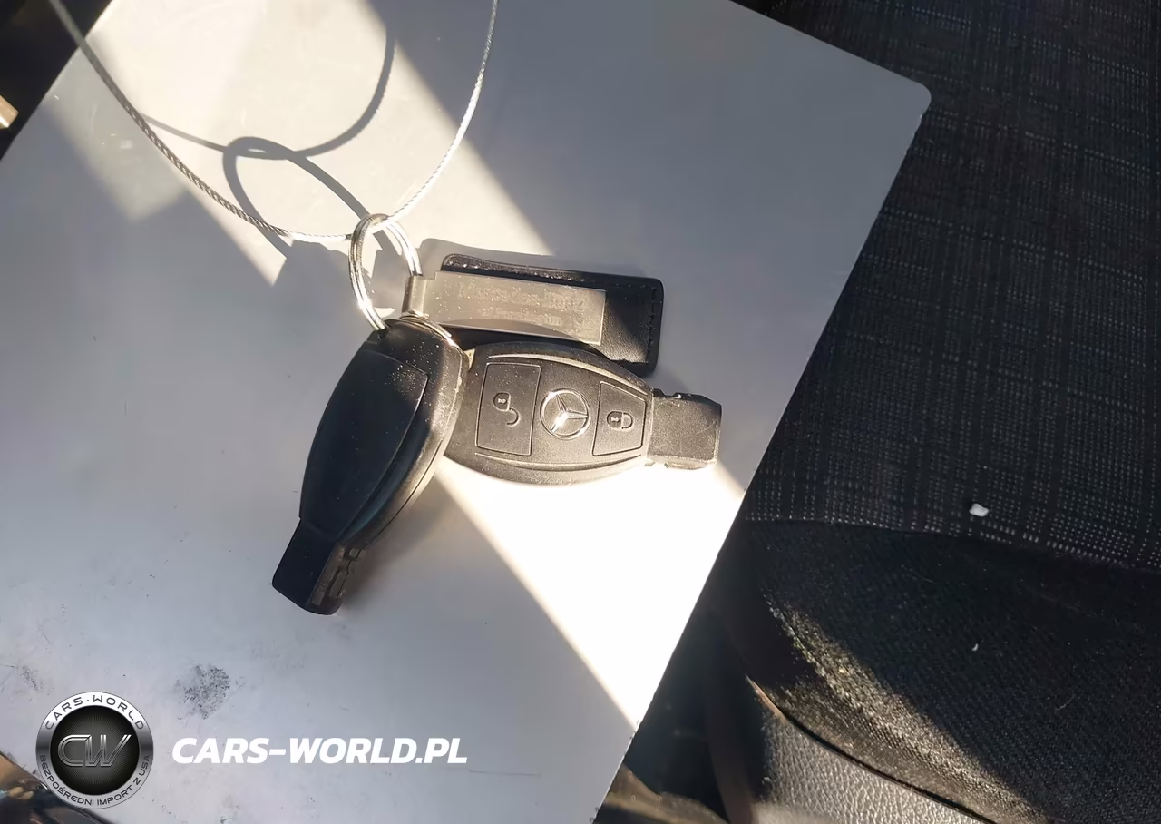 2018 Mercedes-Benz Metris VIN:WD3PG2EA8J3421305 - 11
