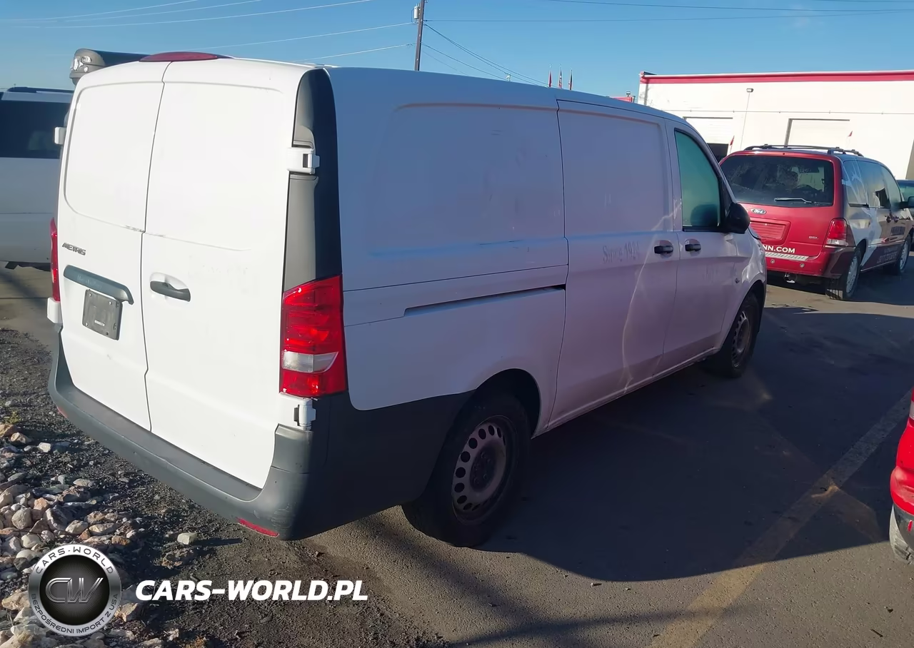 2018 Mercedes-Benz Metris VIN:WD3PG2EA8J3421305 - 4