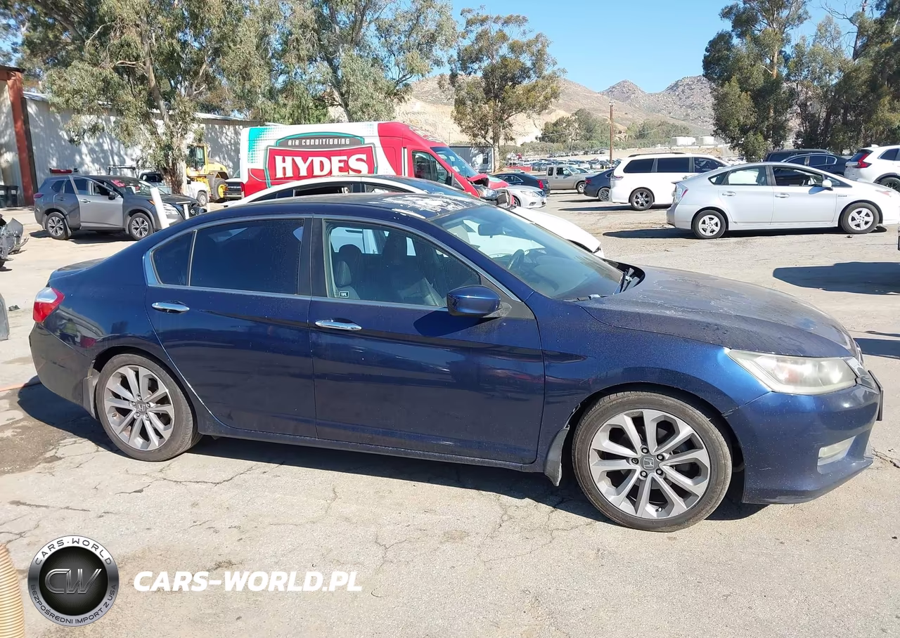 2013 Honda Accord Sport VIN:1HGCR2F5XDA037026 - 13