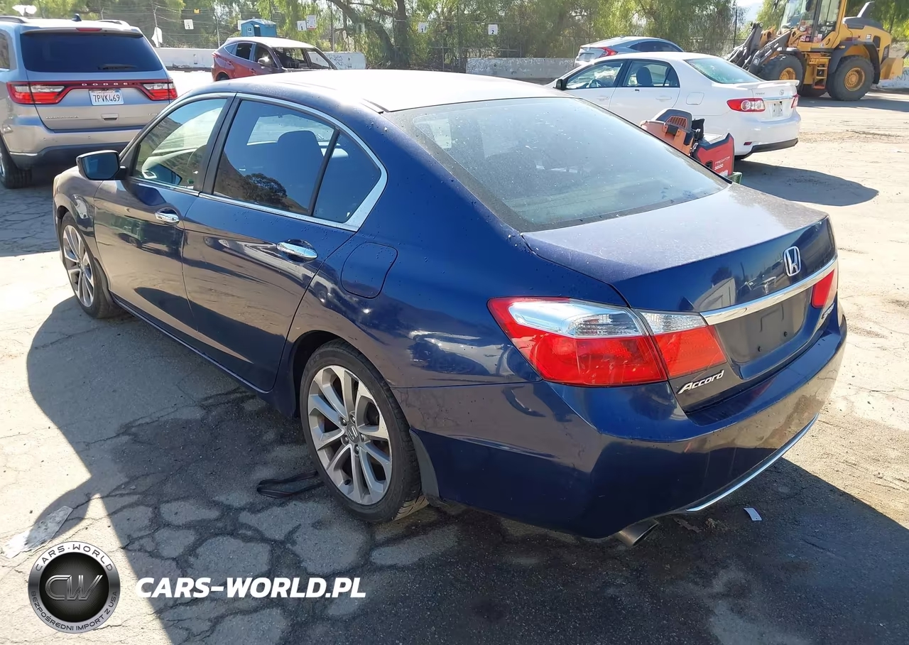 2013 Honda Accord Sport VIN:1HGCR2F5XDA037026 - 3