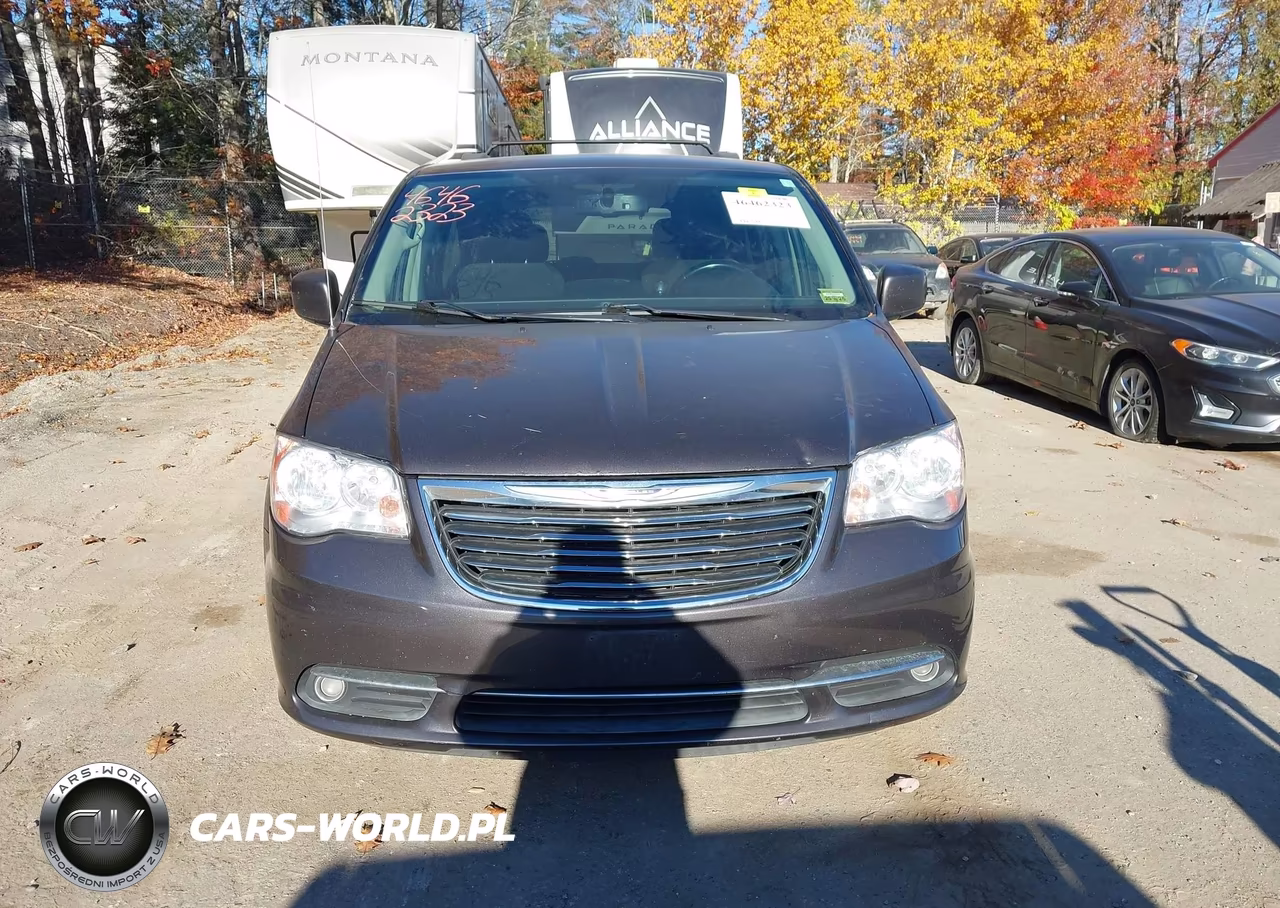 2015 Chrysler Town & Country Touring VIN:2C4RC1BG7FR752579 - 13