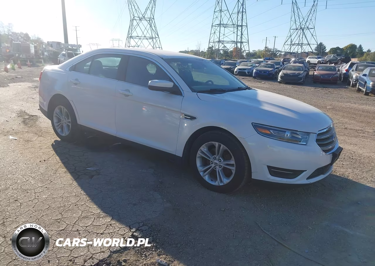 2016 Ford Taurus Sel