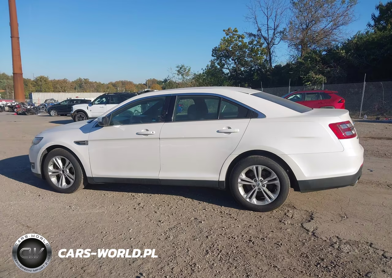 2016 Ford Taurus Sel VIN:1FAHP2E85GG140531 - 14