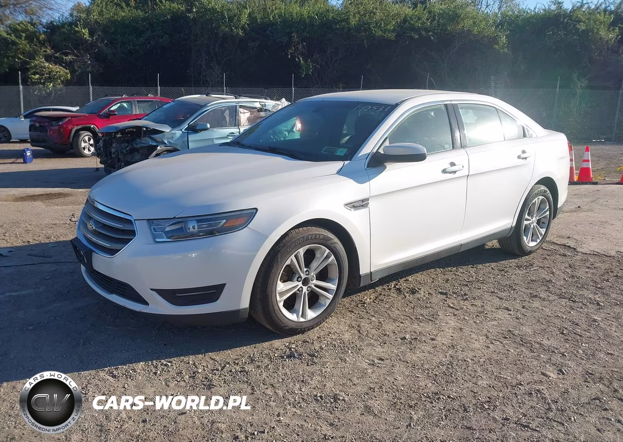 2016 Ford Taurus Sel VIN:1FAHP2E85GG140531 - 2
