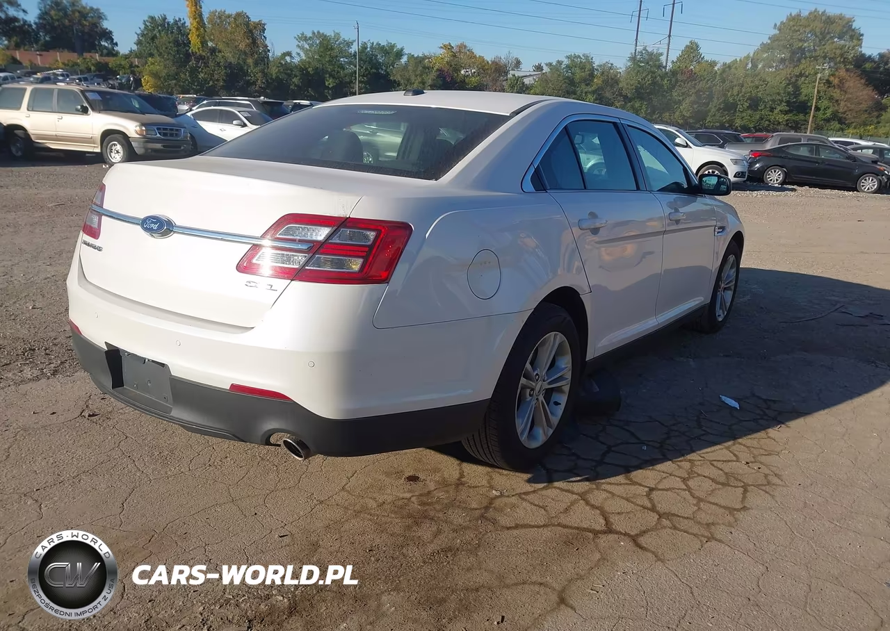 2016 Ford Taurus Sel VIN:1FAHP2E85GG140531 - 4