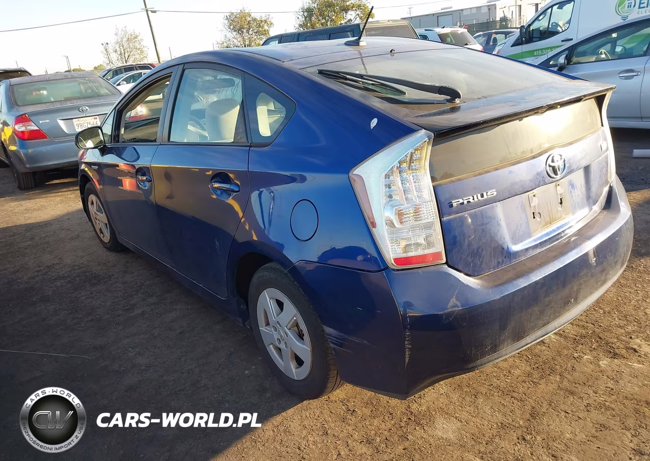 2011 Toyota Prius Two VIN:JTDKN3DU9B0319148 - 3